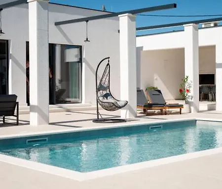 Villa Thora Podorljak