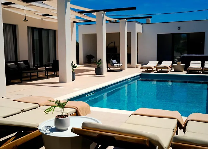 Villa Thora Podorljak